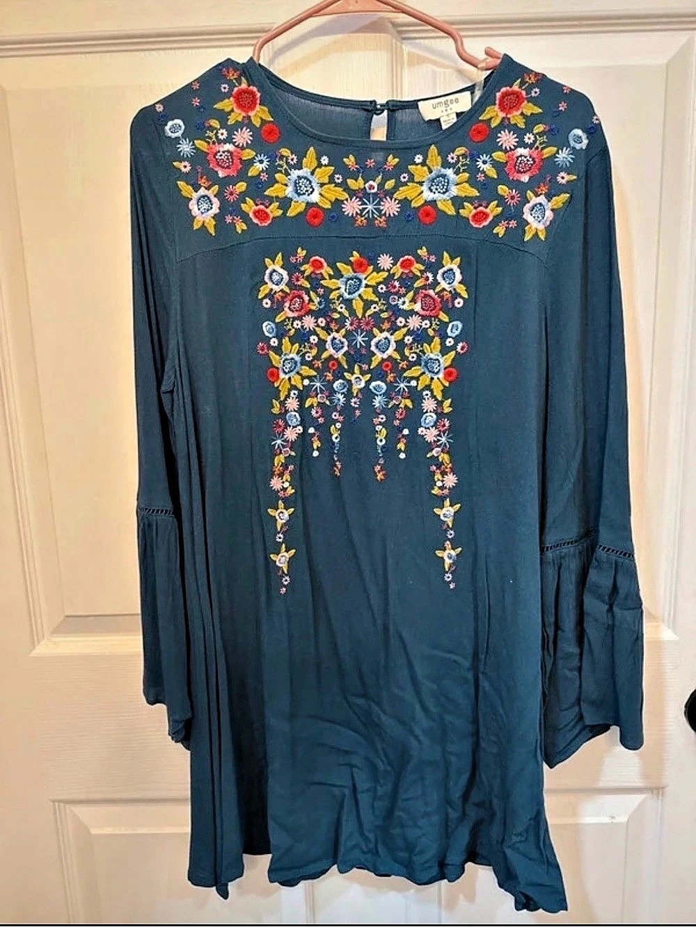 Umgee Floral Embroidered Bell Sleeve Mini Dress Blouse Blue & Multicolor Small